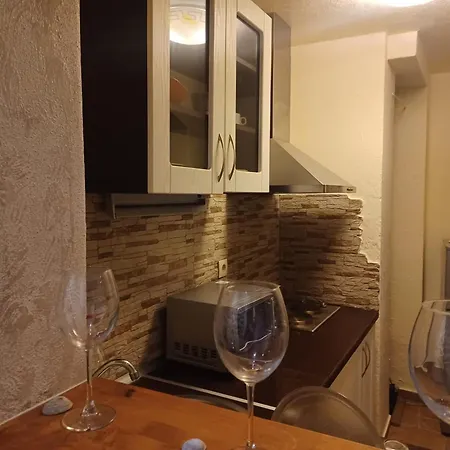 Stara Kuca Apartment Makarska