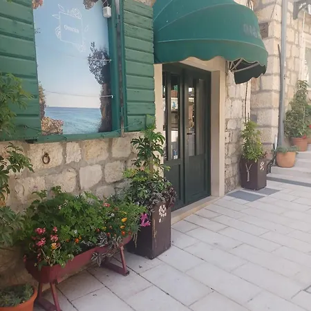 Stara Kuca Apartment Makarska