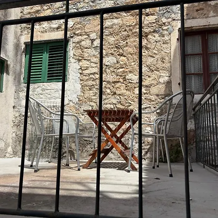 Stara Kuca Apartment